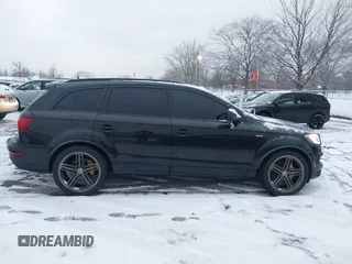 2015 Audi Q7 3.0T S line Prestige with VIN WA1DGAFE0FD015373, listed as a IAAI auction lot 41238539 with 111,161 mi miles. Bid and sale history available at carsss.com. Image 13.