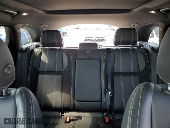 2018 Land Rover Range Rover Velar R-Dynamic SE with VIN SALYL2RN5JA770879, listed as a Copart auction lot 62115015 with 74,656 mi miles and Salvage title. Bid and sale history available at DreamBid. Image 10.