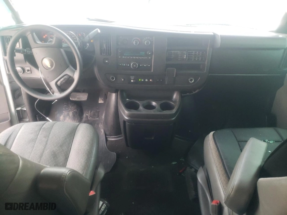 2019 Chevrolet Express Passenger LT with VIN 1GAZGPFP0K1179663, listed as a Copart auction lot 81549274 with 153,248 mi miles and Salvage Title. Bid and sale history available at carsss.com. Image 8.