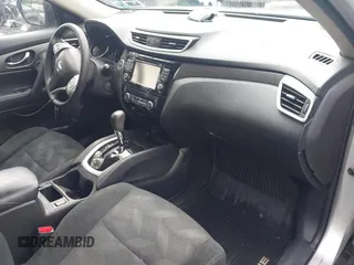 2016 Nissan Rogue SL with VIN 5N1AT2MV9GC820904, listed as a IAAI auction lot 42213220 with 172,038 mi miles and . Bid and sale history available at DreamBid. Image 5.