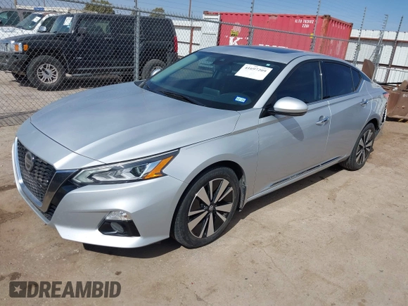 2019 Nissan Altima 2.5 SV with VIN 1N4BL4DV3KN305825, listed as a IAAI auction lot 41697209 with 96,619 mi miles. Bid and sale history available at carsss.com. Image 18.