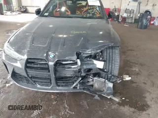 2024 BMW M3 Competition xDrive z VIN WBS43AY00RFS70481, wystawiony jako IAAI lot #41444045 z przebiegiem Nie podano mil oraz . Historia ofert i sprzedaży dostępna na DreamBid. Obrazek 6.