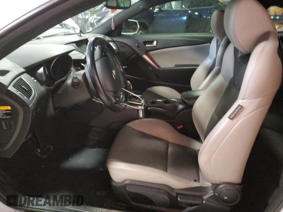 2016 Hyundai Genesis Coupe 3.8L Base z VIN KMHHT6KJ0GU132581, wystawiony jako Copart lot #41721215 z przebiegiem 79 895 mil mil oraz Szkoda całkowita • Salvage title. Historia ofert i sprzedaży dostępna na DreamBid. Obrazek 7.