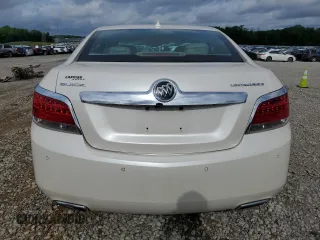 2013 Buick LaCrosse Leather z VIN 1G4GC5E31DF265563, wystawiony jako Copart lot #54946045 z przebiegiem 87 790 mil mil oraz Czysty tytuł • Clean title. Historia ofert i sprzedaży dostępna na DreamBid. Obrazek 6.