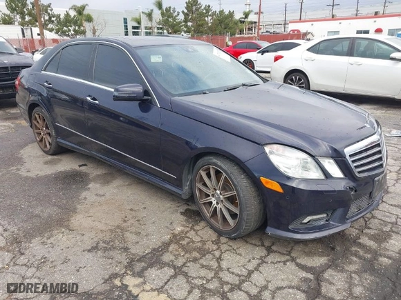 2011 Mercedes-Benz E-Class E 350 Luxury with VIN WDDHF5GBXBA423449, listed as a IAAI auction lot 41776257 with 178,861 mi miles. Bid and sale history available at carsss.com. Image 1.