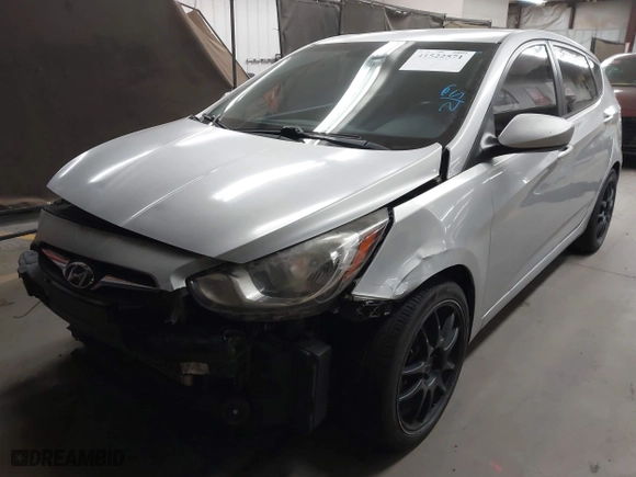 2013 Hyundai Accent GL with VIN KMHCT5AE3DU104651, listed as a IAAI auction lot 41522571 with 147,324 mi miles. Bid and sale history available at carsss.com. Image 17.