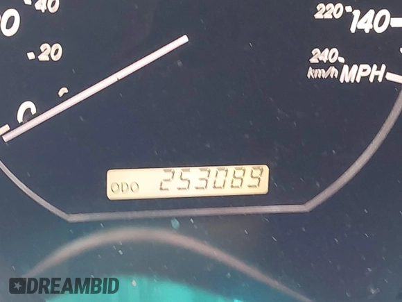 2004 Lexus RX 330 z VIN JTJHA31U440071840, wystawiony jako IAAI lot #42252973 z przebiegiem 253 089 mil mil oraz . Historia ofert i sprzedaży dostępna na DreamBid. Obrazek 15.