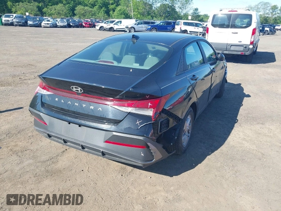 2024 Hyundai Elantra SE with VIN KMHLL4DGXRU729403, listed as a IAAI auction lot 42309484 with 17,252 mi miles and . Bid and sale history available at DreamBid. Image 17.