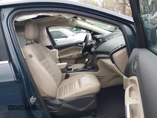 2019 Ford Escape SEL with VIN 1FMCU9HD3KUA54073, listed as a IAAI auction lot 41917955 with 101,283 mi miles. Bid and sale history available at carsss.com. Image 5.