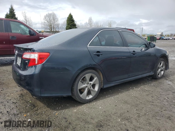 2014 Toyota Camry L with VIN 4T1BF1FK2EU392836, listed as a Copart auction lot 50820025 with 131,313 mi miles and Salvage Title. Bid and sale history available at DreamBid. Image 3.
