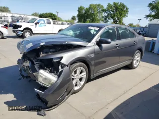 2015 Ford Taurus SEL z VIN 1FAHP2E86FG203425, wystawiony jako Copart lot #52261295 z przebiegiem 78 575 mil mil oraz Szkody całkowita. Historia ofert i sprzedaży dostępna na DreamBid. Obrazek 1.