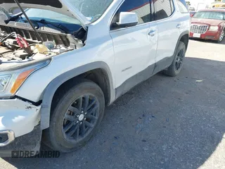 2019 GMC Acadia SLT with VIN 1GKKNMLA5KZ124323, listed as a IAAI auction lot 41365526 with 99,992 mi miles. Bid and sale history available at carsss.com. Image 6.