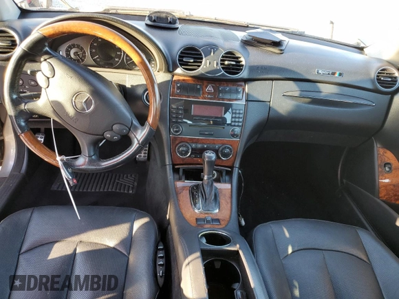 2007 Mercedes-Benz CLK 350 with VIN WDBTK56G47T074702, listed as a Copart auction lot 82407784 with Not Provided miles and Non Repairable. Bid and sale history available at DreamBid. Image 8.