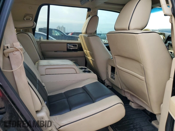 2010 Lincoln Navigator z VIN 5LMJJ2H55AEJ00251, wystawiony jako Copart lot #57024045 z przebiegiem 225 918 mil mil oraz Czysty tytuł • Clean title. Historia ofert i sprzedaży dostępna na DreamBid. Obrazek 11.