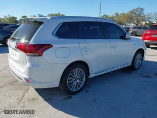 2022 Mitsubishi Outlander PHEV SEL with VIN JA4J2VA76NZ047604, listed as a IAAI auction lot 41780400 with 27,446 mi miles. Bid and sale history available at carsss.com. Image 4.