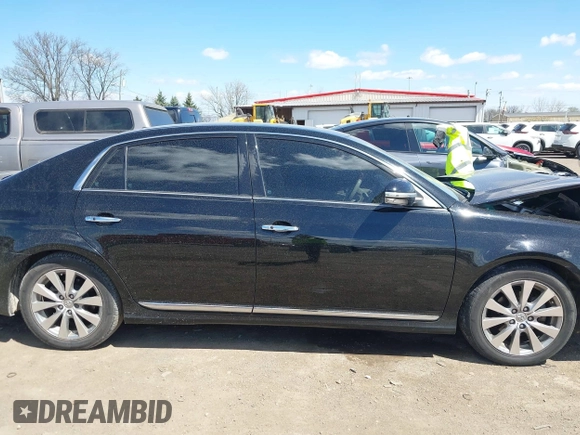 2011 Toyota Avalon with VIN 4T1BK3DB6BU409093, listed as a IAAI auction lot 42037225 with Not Provided miles and . Bid and sale history available at carsss.com. Image 12.