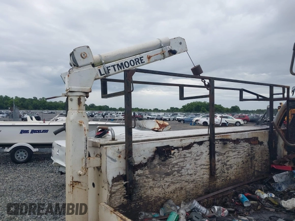 1999 Ford F-250 XL with VIN 1FTNX21F0XEA66495, listed as a IAAI auction lot 42451917 with Not provided miles and . Bid and sale history available at DreamBid. Image 14.