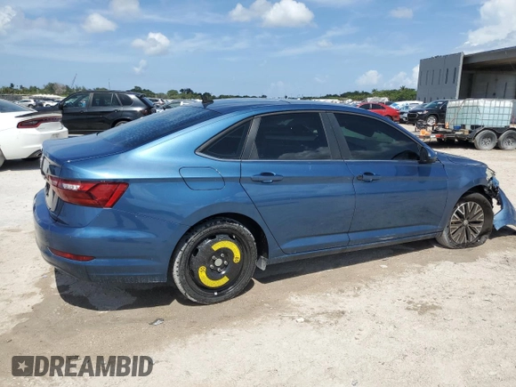 2020 Volkswagen Jetta S z VIN 3VWCB7BU4LM030441, wystawiony jako Copart lot #60974605 z przebiegiem 73 223 mil mil oraz Czysty tytuł • Clean title. Historia ofert i sprzedaży dostępna na DreamBid. Obrazek 3.