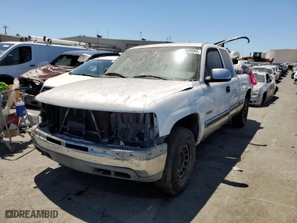 2000 Chevrolet Silverado 1500 LS with VIN 2GCEK19T2Y1156978, listed as a Copart auction lot 63539884 with 209,759 mi miles and Salvage Title. Bid and sale history available at carsss.com. Image 1.