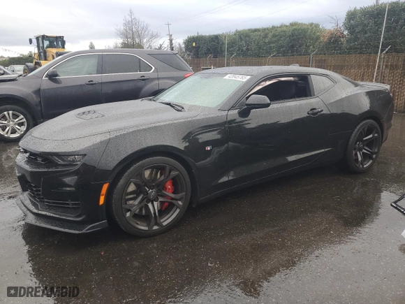 2022 Chevrolet Camaro 2SS with VIN 1G1FG1R73N0102100, listed as a Copart auction lot 43945765 with 23,073 mi miles and Salvage Title. Bid and sale history available at carsss.com. Image 1.