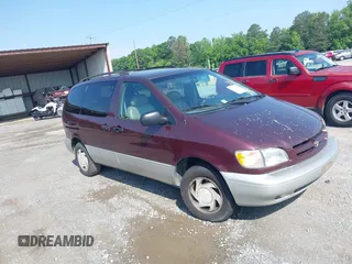 2000 Toyota Sienna LE z VIN 4T3ZF13C1YU187368, wystawiony jako IAAI lot #42270047 z przebiegiem 198 983 mil mil oraz . Historia ofert i sprzedaży dostępna na DreamBid. Obrazek 1.