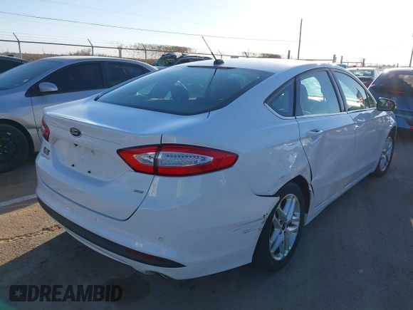 2016 Ford Fusion SE with VIN 3FA6P0H76GR263262, listed as a IAAI auction lot 41681035 with 147,430 mi miles. Bid and sale history available at carsss.com. Image 4.