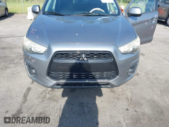 2014 Mitsubishi Outlander Sport ES with VIN 4A4AP3AU3EE015825, listed as a IAAI auction lot 42059251 with 153,102 mi miles. Bid and sale history available at carsss.com. Image 6.