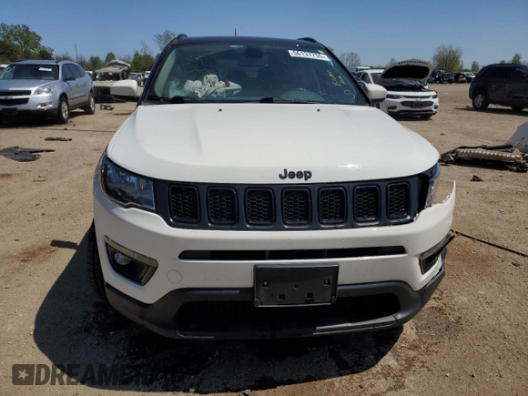 2019 Jeep Compass Latitude with VIN 3C4NJDBB6KT828486, listed as a Copart auction lot 56137755 with 47,119 mi miles and Salvage title. Bid and sale history available at DreamBid. Image 5.