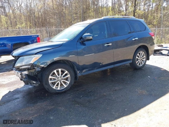 2016 Nissan Pathfinder S with VIN 5N1AR2MN2GC635186, listed as a IAAI auction lot 41786534 with 229,493 mi miles. Bid and sale history available at carsss.com. Image 2.