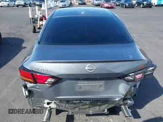 2024 Nissan Altima 2.5 SR with VIN 1N4BL4CV6RN412024, listed as a IAAI auction lot 41813925 with 22,951 mi miles. Bid and sale history available at carsss.com. Image 6.