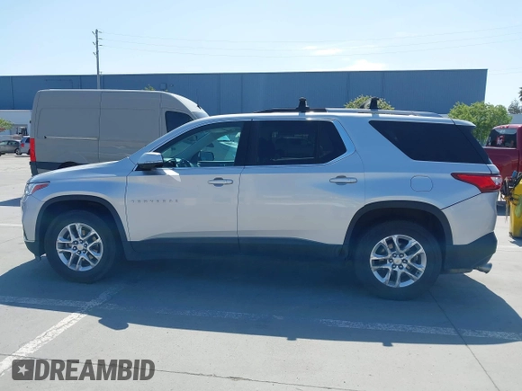 2018 Chevrolet Traverse LT Cloth with VIN 1GNEVGKW6JJ260309, listed as a IAAI auction lot 42063720 with 114,855 mi miles. Bid and sale history available at carsss.com. Image 14.