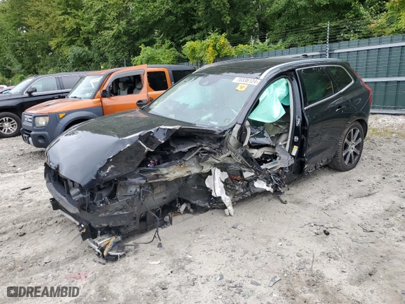 2019 Volvo XC60 Inscription with VIN LYV102RL5KB283742, listed as a Copart auction lot 70336124 with 0 mi miles and Salvage Title. Bid and sale history available at carsss.com. Image 1.