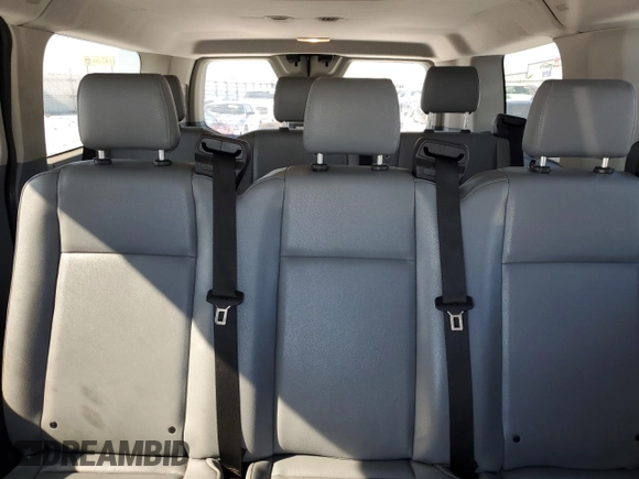 2018 Ford Transit XL z VIN 1FMZK1YMXJKB47281, wystawiony jako Copart lot #46135185 z przebiegiem Nie podano mil oraz Czysty tytuł • Clean title. Historia ofert i sprzedaży dostępna na DreamBid. Obrazek 10.