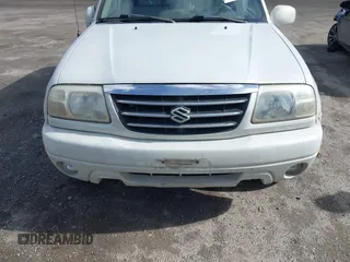 2003 Suzuki XL-7 Touring with VIN JS3TX92V634111253, listed as a IAAI auction lot 41689146 with 255,861 mi miles. Bid and sale history available at carsss.com. Image 6.