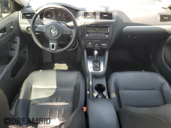 2013 Volkswagen Jetta SE with VIN 3VWDX7AJ8DM262510, listed as a Copart auction lot 51380935 with 176,064 mi miles and Clean title. Bid and sale history available at DreamBid. Image 8.