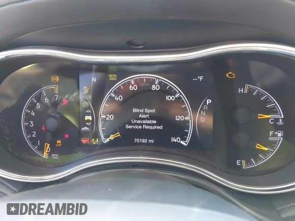 2020 Jeep Grand Cherokee Summit z VIN 1C4RJFJG2LC173184, wystawiony jako IAAI lot #41343182 z przebiegiem 70 192 mil mil oraz . Historia ofert i sprzedaży dostępna na DreamBid. Obrazek 7.