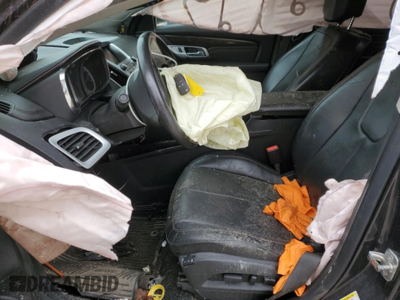 2014 GMC Terrain Denali z VIN 2GKFLZE38E6226427, wystawiony jako Copart lot #52758705 z przebiegiem 123 785 mil mil oraz Szkoda całkowita • Salvage title. Historia ofert i sprzedaży dostępna na DreamBid. Obrazek 7.