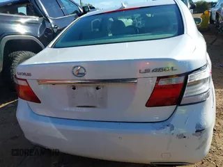 2007 Lexus LS 460 L z VIN JTHGL46F475020286, wystawiony jako IAAI lot #41865821 z przebiegiem Nie podano mil oraz . Historia ofert i sprzedaży dostępna na DreamBid. Obrazek 16.