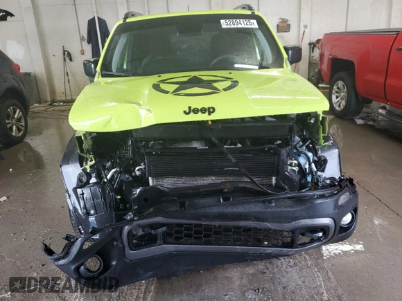 2018 Jeep Renegade Sport with VIN ZACCJBAB8JPH59058, listed as a Copart auction lot 52894125 with 191,622 mi miles and Salvage title. Bid and sale history available at DreamBid. Image 5.