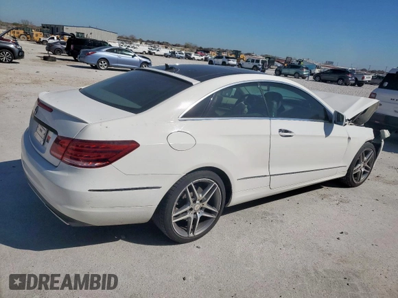 2014 Mercedes-Benz E 350 z VIN WDDKJ5KB8EF251361, wystawiony jako Copart lot #50273295 z przebiegiem 99 578 mil mil oraz Czysty tytuł • Clean title. Historia ofert i sprzedaży dostępna na DreamBid. Obrazek 3.