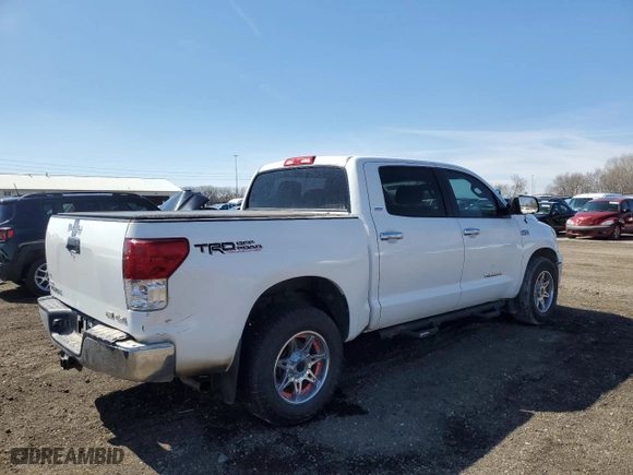 2011 Toyota Tundra 4WD Truck with VIN 5TFDW5F15BX173696, listed as a Copart auction lot 49894635 with 530,821 mi miles and Clean Title. Bid and sale history available at carsss.com. Image 3.