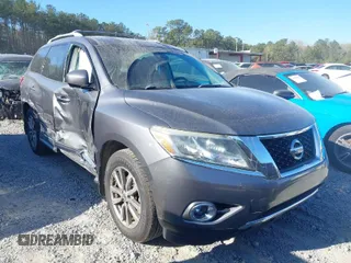 2015 Nissan Pathfinder Platinum z VIN 5N1AR2MM9FC619248, wystawiony jako IAAI lot #41818038 z przebiegiem 128 071 mil mil oraz . Historia ofert i sprzedaży dostępna na DreamBid. Obrazek 1.