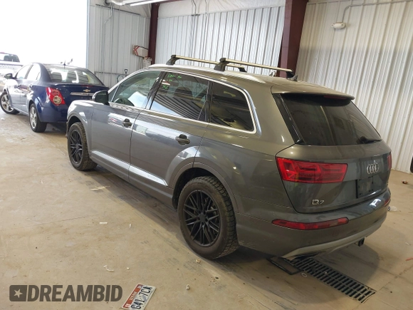 2019 Audi Q7 Premium Plus z VIN WA1LAAF7XKD045120, wystawiony jako IAAI lot #42426678 z przebiegiem 97 205 mil mil oraz . Historia ofert i sprzedaży dostępna na DreamBid. Obrazek 3.