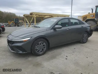 2024 Hyundai Elantra SEL with VIN KMHLM4DG7RU782198, listed as a Copart auction lot 53930335 with 3,218 mi miles and Salvage Title. Bid and sale history available at carsss.com. Image 1.