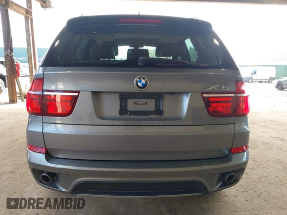 2012 BMW X5 35d with VIN 5UXZW0C59CL673416, listed as a IAAI auction lot 41910233 with 70,008 mi miles and . Bid and sale history available at DreamBid. Image 16.