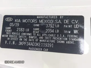 2019 Kia Forte S z VIN 3KPF34AD3KE119391, wystawiony jako IAAI lot #41990111 z przebiegiem 21 904 mil mil oraz . Historia ofert i sprzedaży dostępna na DreamBid. Obrazek 9.