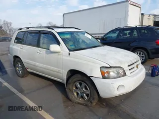 2006 Toyota Highlander w/3rd Row z VIN JTEEP21A260157778, wystawiony jako IAAI lot #41847828 z przebiegiem 136 113 mil mil oraz . Historia ofert i sprzedaży dostępna na DreamBid. Obrazek 1.