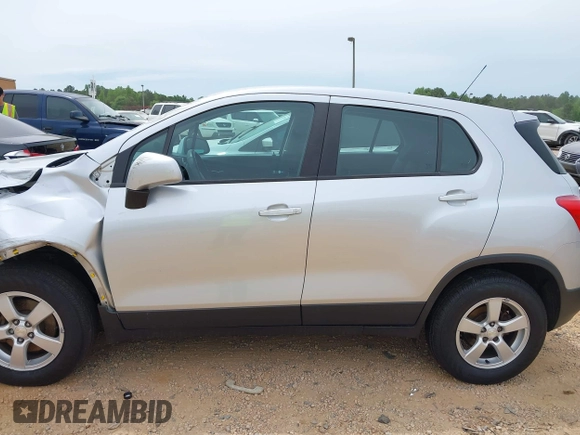 2016 Chevrolet Trax LS z VIN KL7CJNSB3GB759579, wystawiony jako IAAI lot #42212920 z przebiegiem 112 493 mil mil oraz . Historia ofert i sprzedaży dostępna na DreamBid. Obrazek 13.