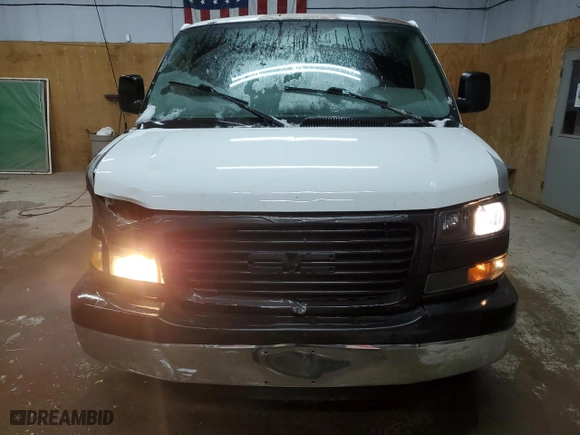 2006 Chevrolet Express Passenger with VIN 1GAHG35U061177638, listed as a Copart auction lot 83433844 with 115,434 mi miles and Clean Title. Bid and sale history available at carsss.com. Image 5.