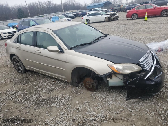 2013 Chrysler 200 Touring with VIN 1C3CCBBG7DN659264, listed as a Copart auction lot 43743335 with 214,866 mi miles and Salvage Title. Bid and sale history available at carsss.com. Image 4.